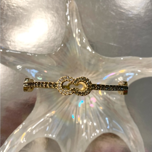 ✨🤍COACH NWOT STUNNING COACH CRYSTAL SIGNATURE C BANGLE EYE CATCHING PRISTINE! - Picture 3 of 5